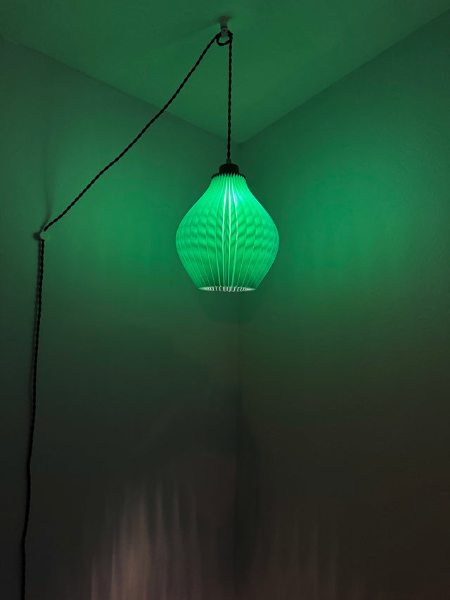 Pleat Pendant Lamp (Recycled Polypropylene Fishing Nets)